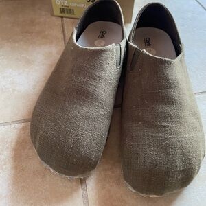 OTZ Espadrille. In Linen.  Mility. Sz 39. Men 6 Women 9.